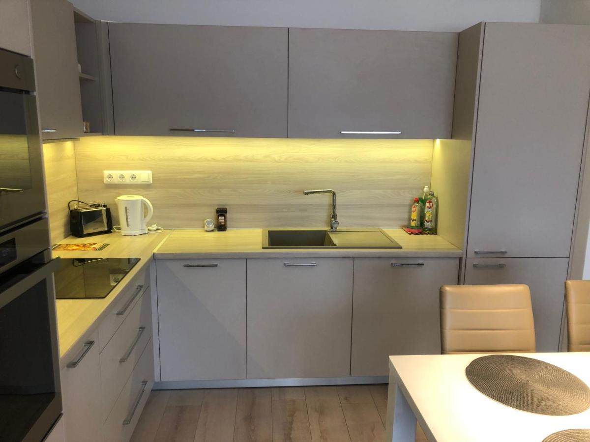 Diamond Apartman เดเบรตเซน ภายนอก รูปภาพ