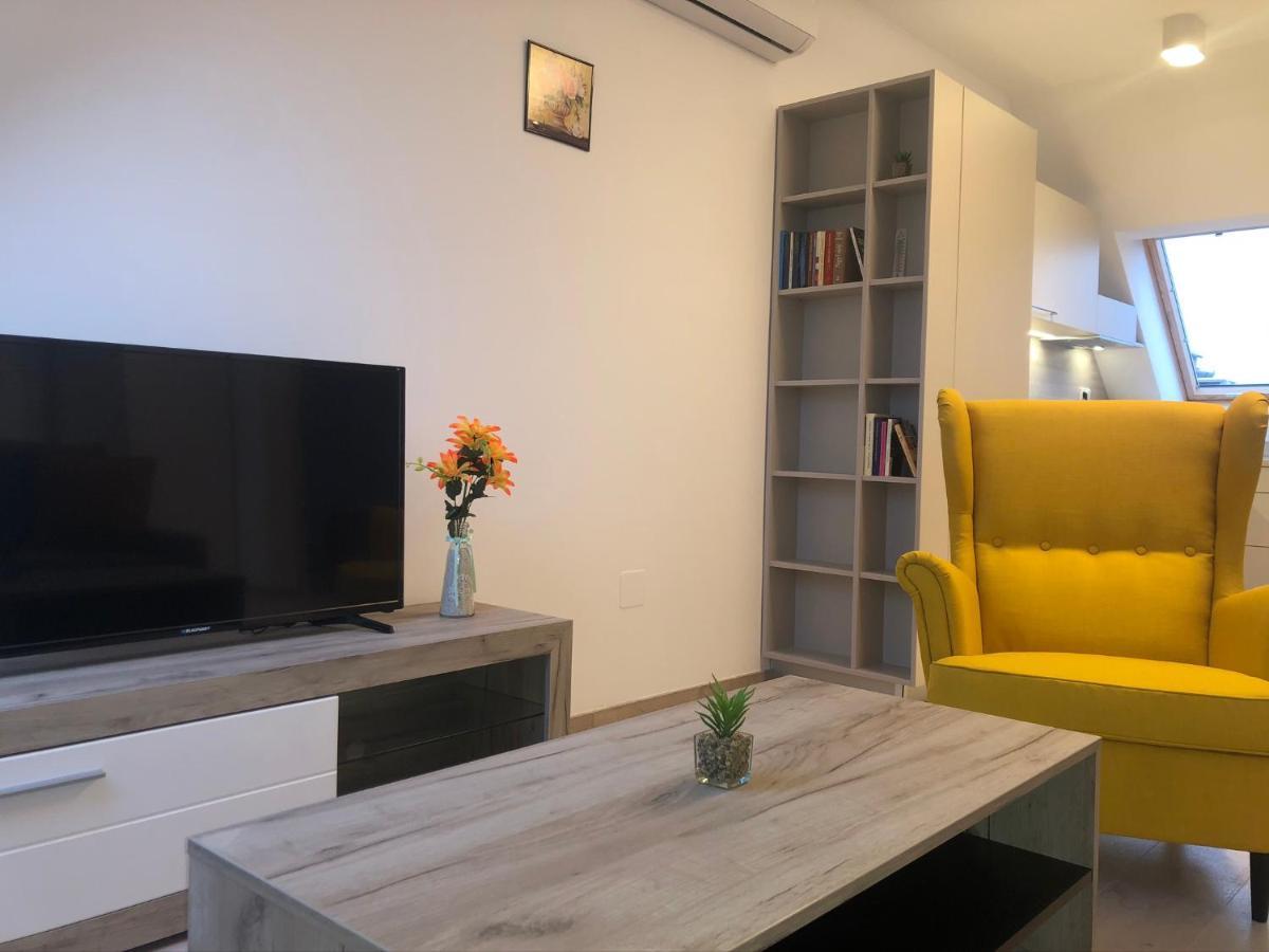 Diamond Apartman เดเบรตเซน ภายนอก รูปภาพ